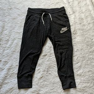 Cropped Nike Joggers